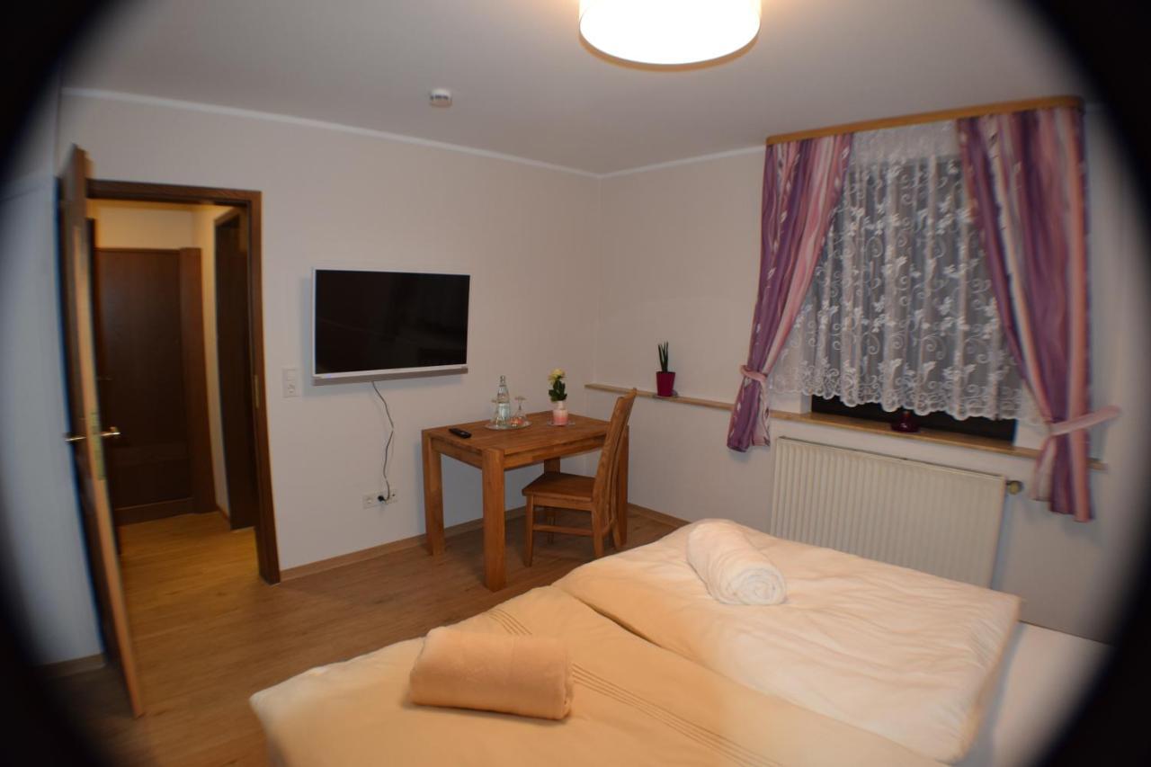 Hotel Buergergesellschaft Betzdorf Esterno foto