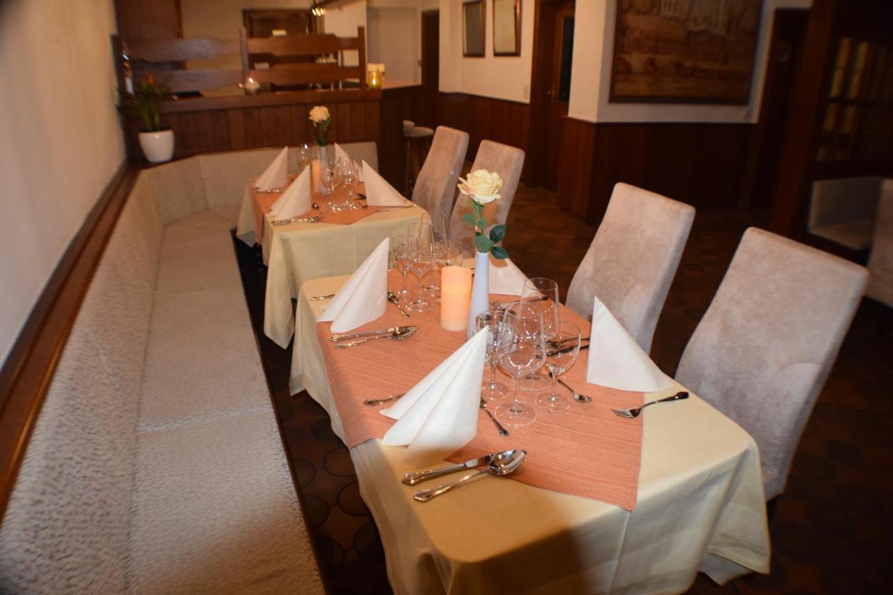 Hotel Buergergesellschaft Betzdorf Esterno foto
